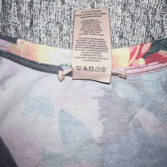 Philosophy XXL Gray Floral Tunic - Picture 3 of 4